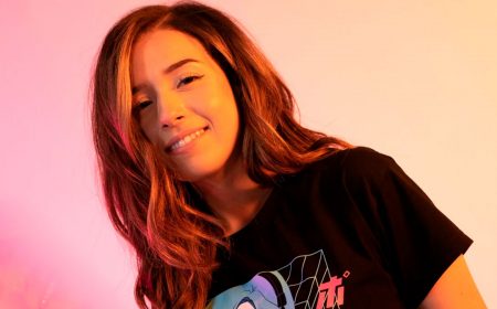 Pokimane dejaría Twitch para irse a Youtube Gaming