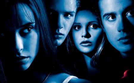«Sé lo que hicieron el verano pasado» regresaría con sus protagonistas originales