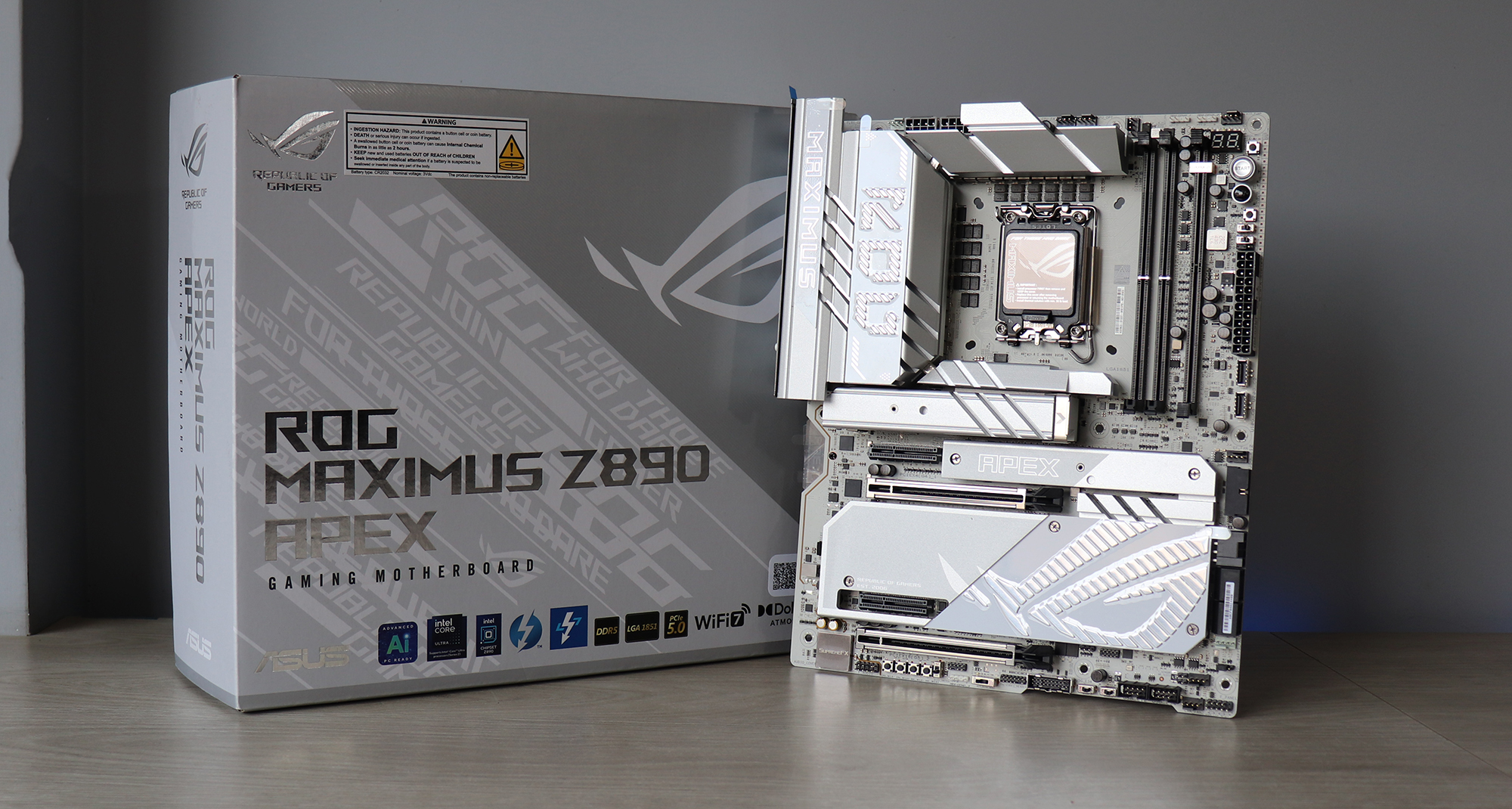 Imagen de ASUS ROG MAXIMUS Z890 APEX – REVIEW