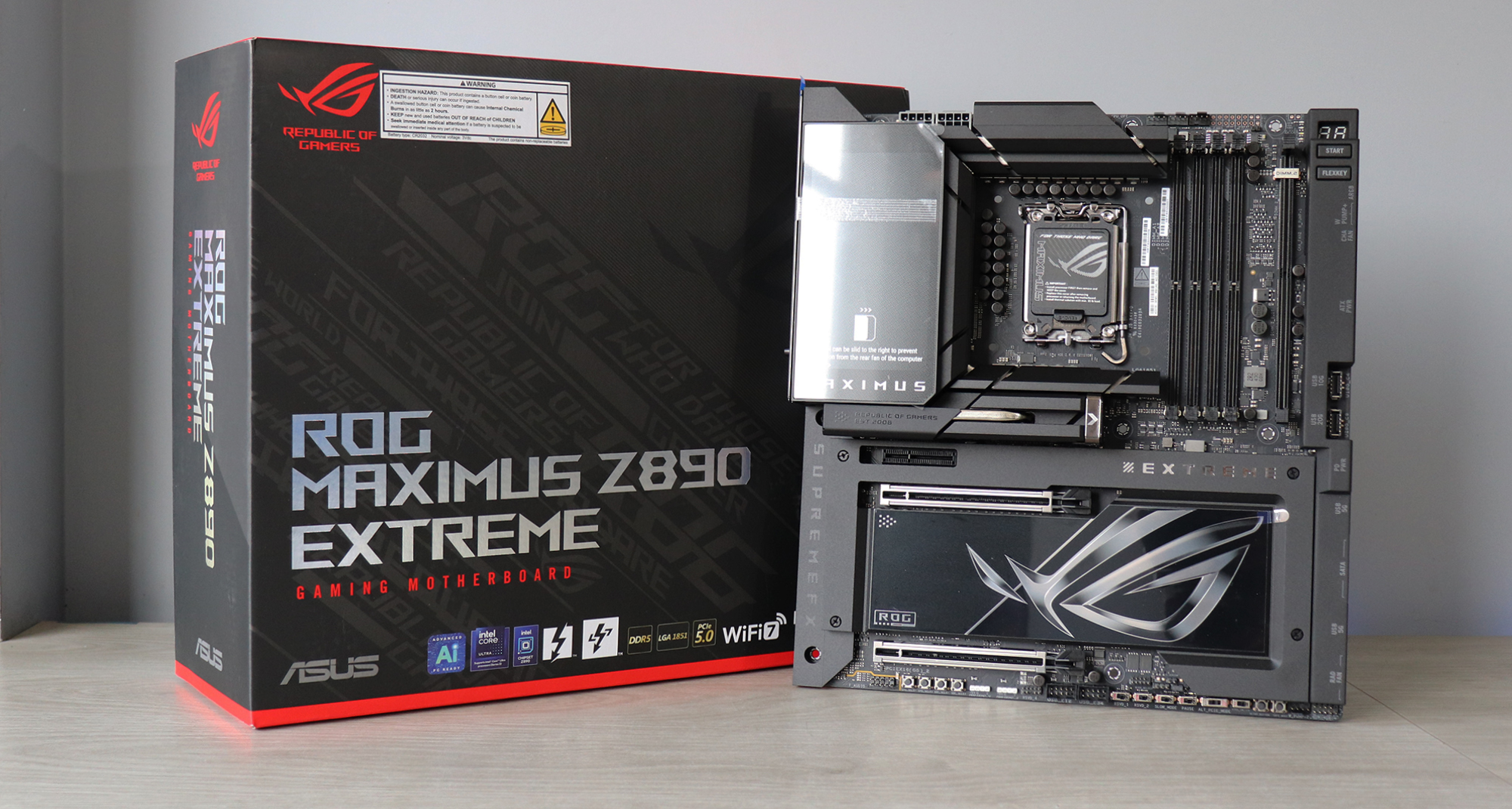 Imagen de ASUS ROG MAXIMUS Z890 EXTREME – REVIEW